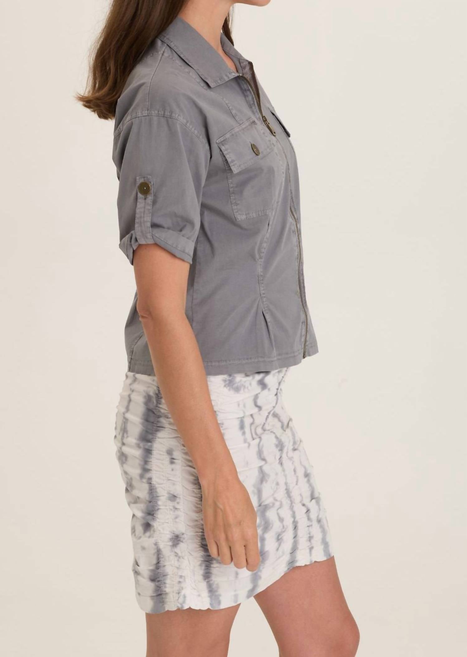 Wearables Nebulous Pigment Tammen Shacket in subtle dark grey - women's jacket - detail view