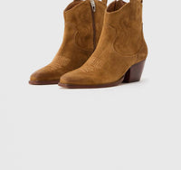 Dolce Vita Women's Shania Boot in brown - women's shoe
