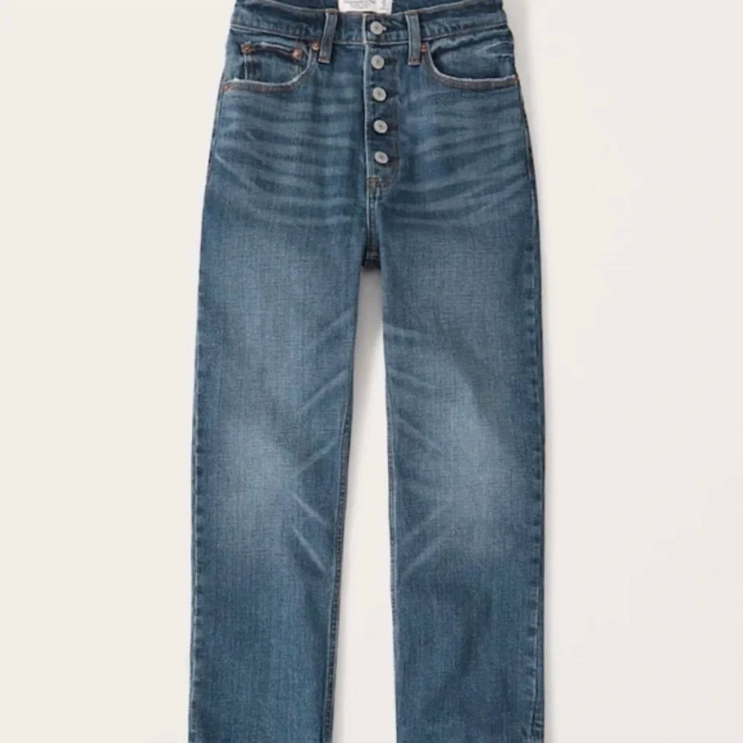 Abercrombie & Fitch - Women's Ultra High Rise Ankle Straight Jeans - Regular