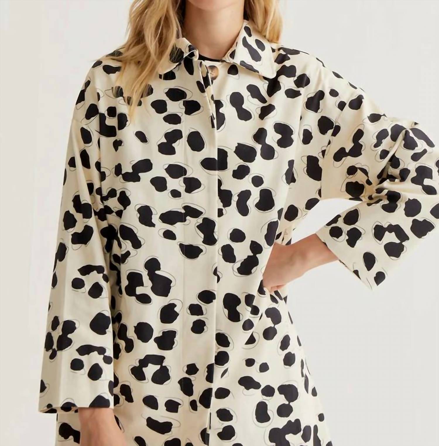 Compania Fantastica - Two-tone Button Front Trench Coat