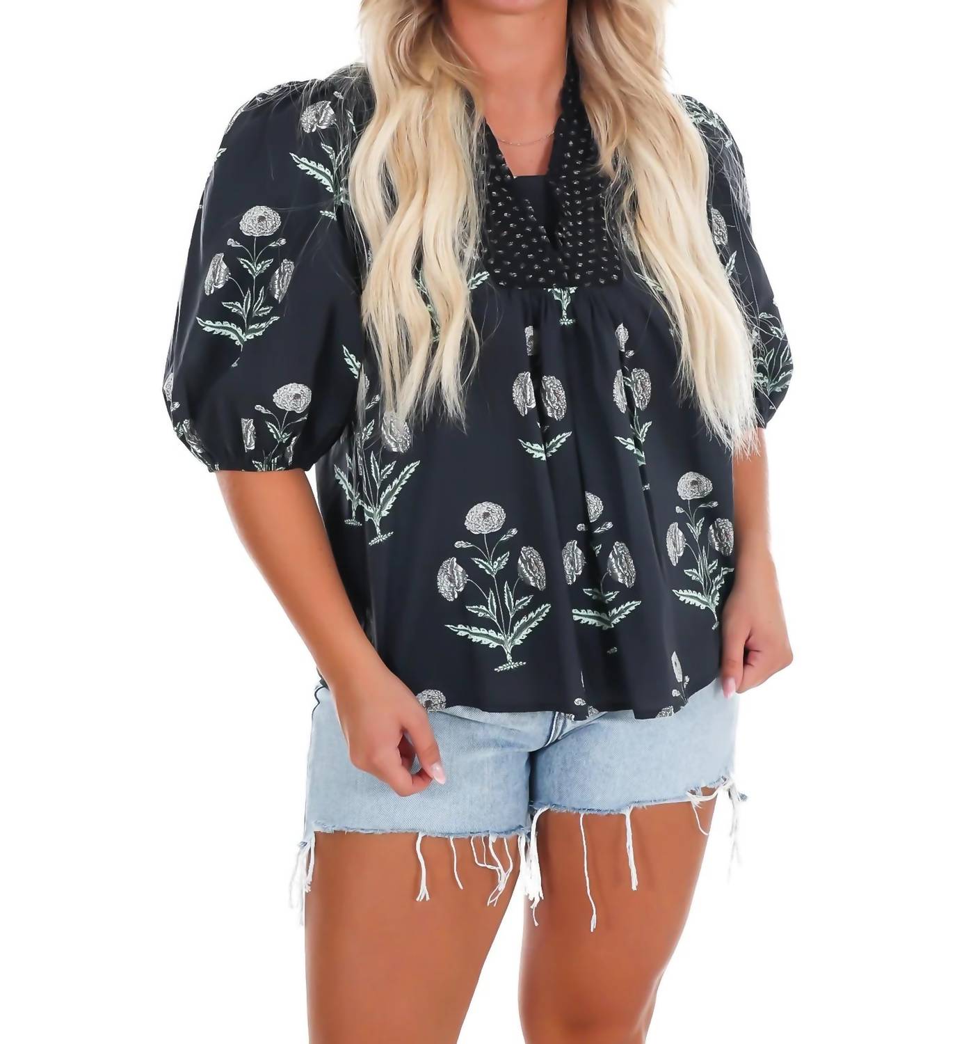 She + Sky - Women's Garden Whimsy Print Top