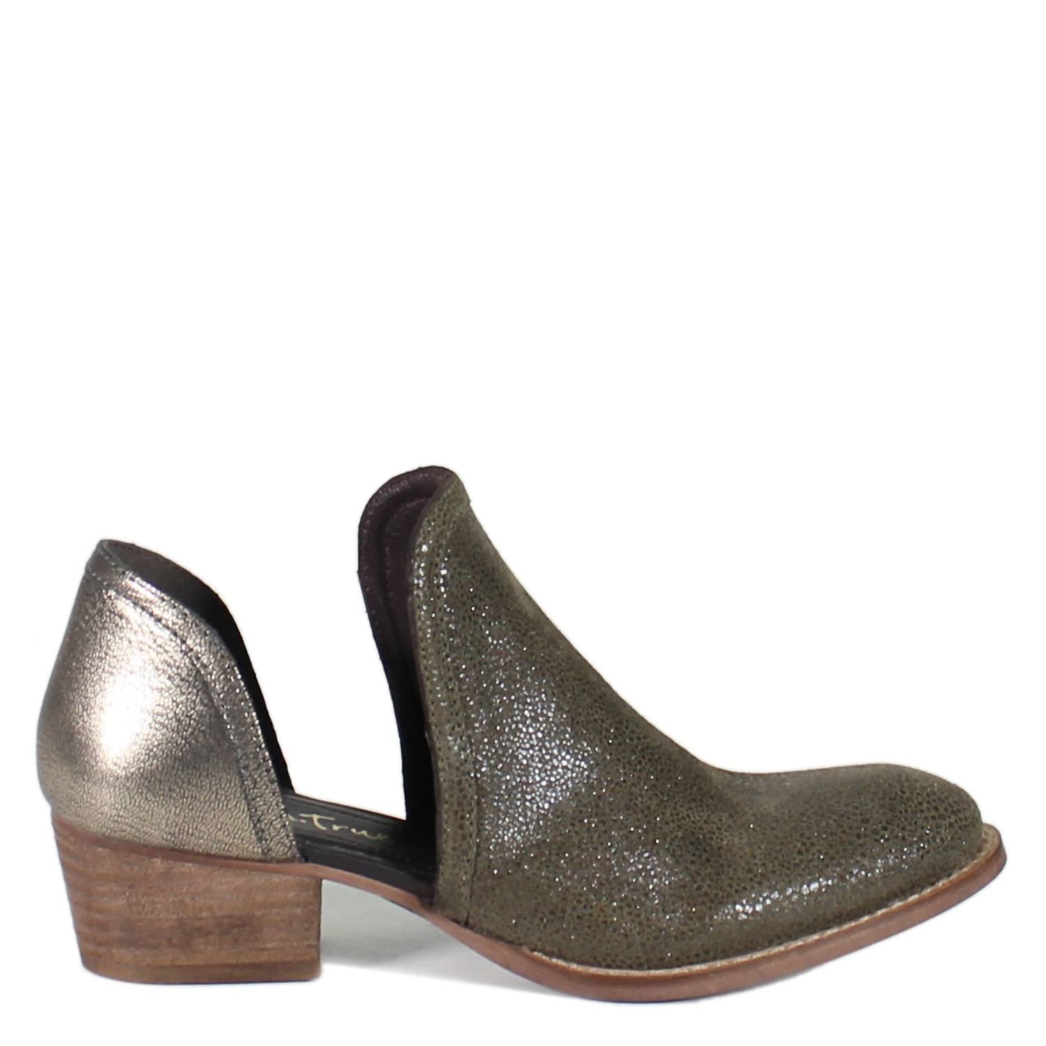 Diba True - Women's Shy Town Side Cut-out Ankle Boots