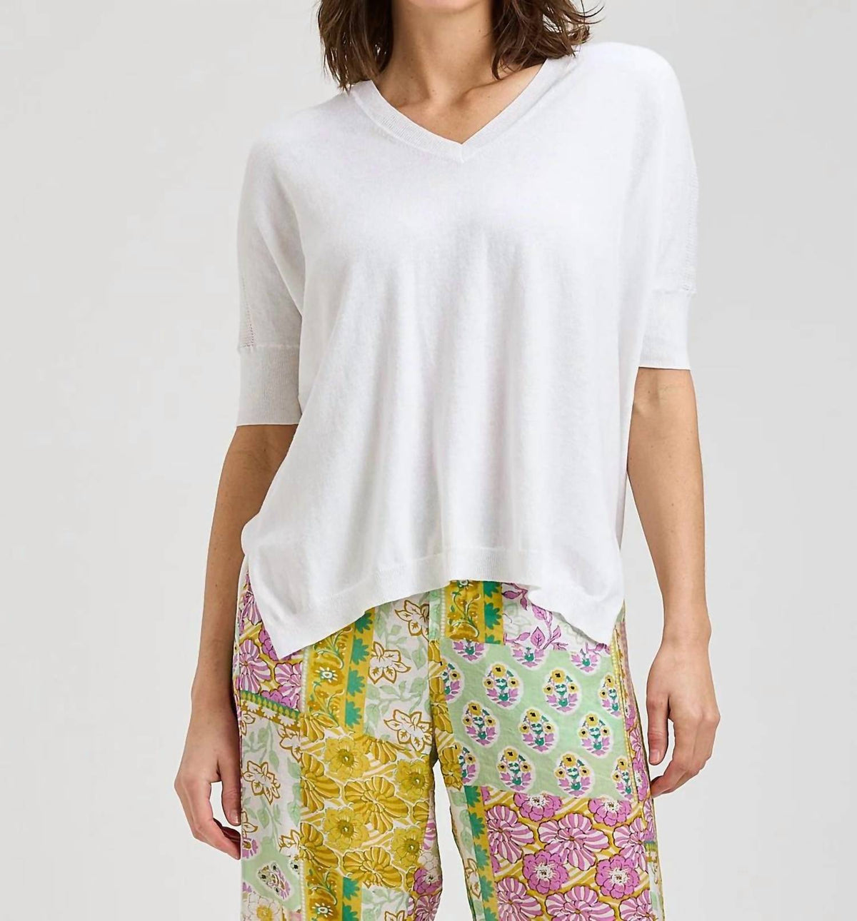Zaket & Plover - Short Sleeved V-neck Sweater