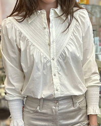 Flora Bea Meri Marshmallow Top in white - women's t-shirt