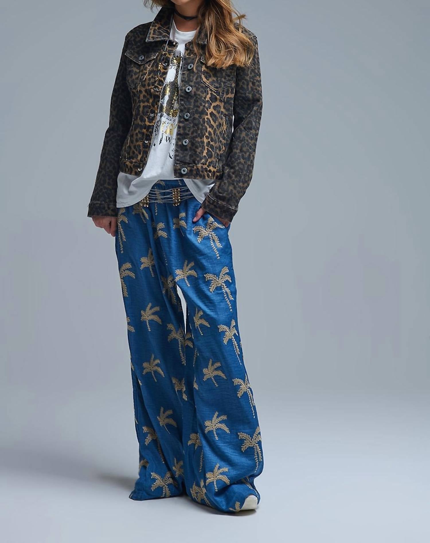 Q2 - Women's Leopard Denim Jacket