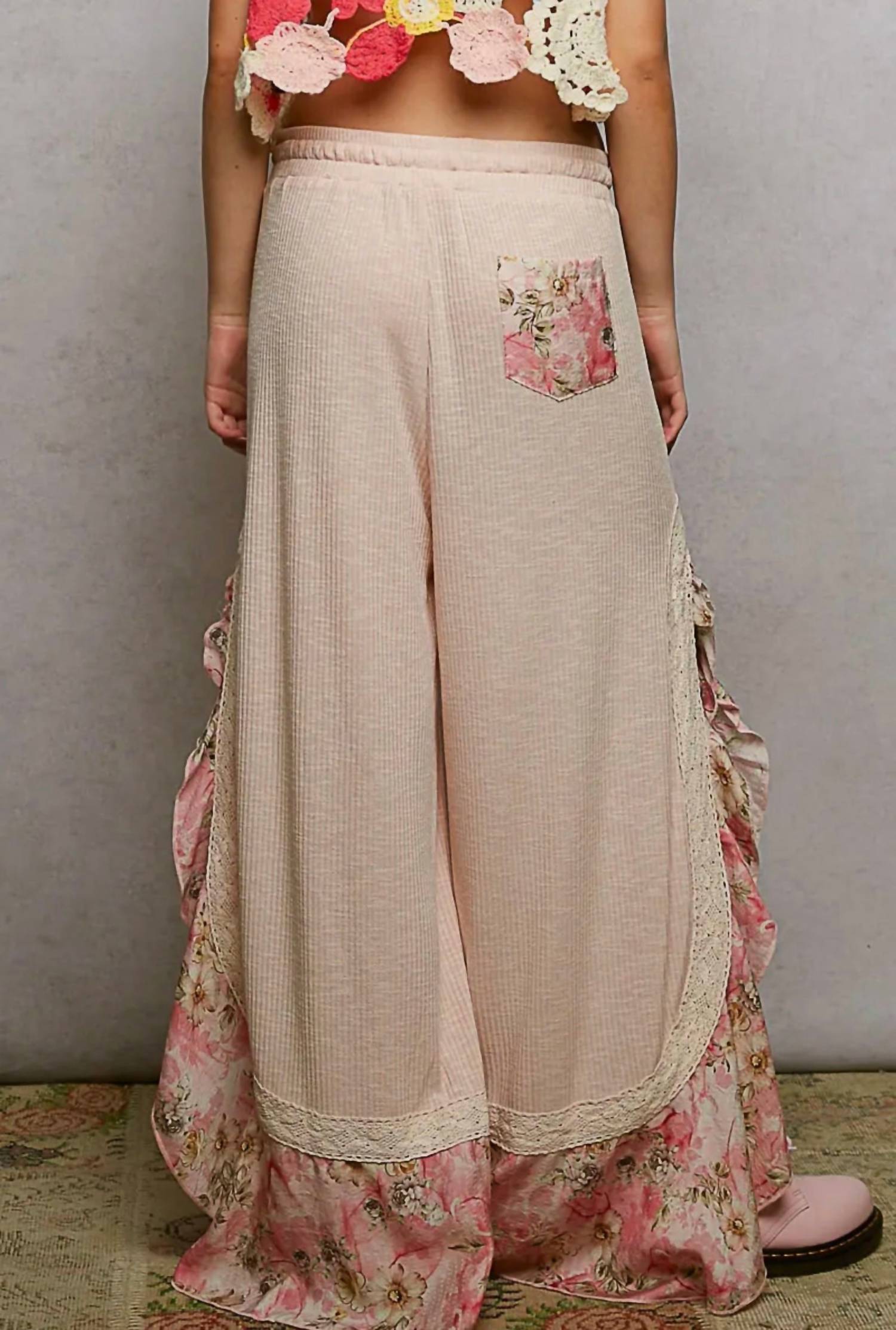 Pol - Floral Ruffle Ribbed Pants