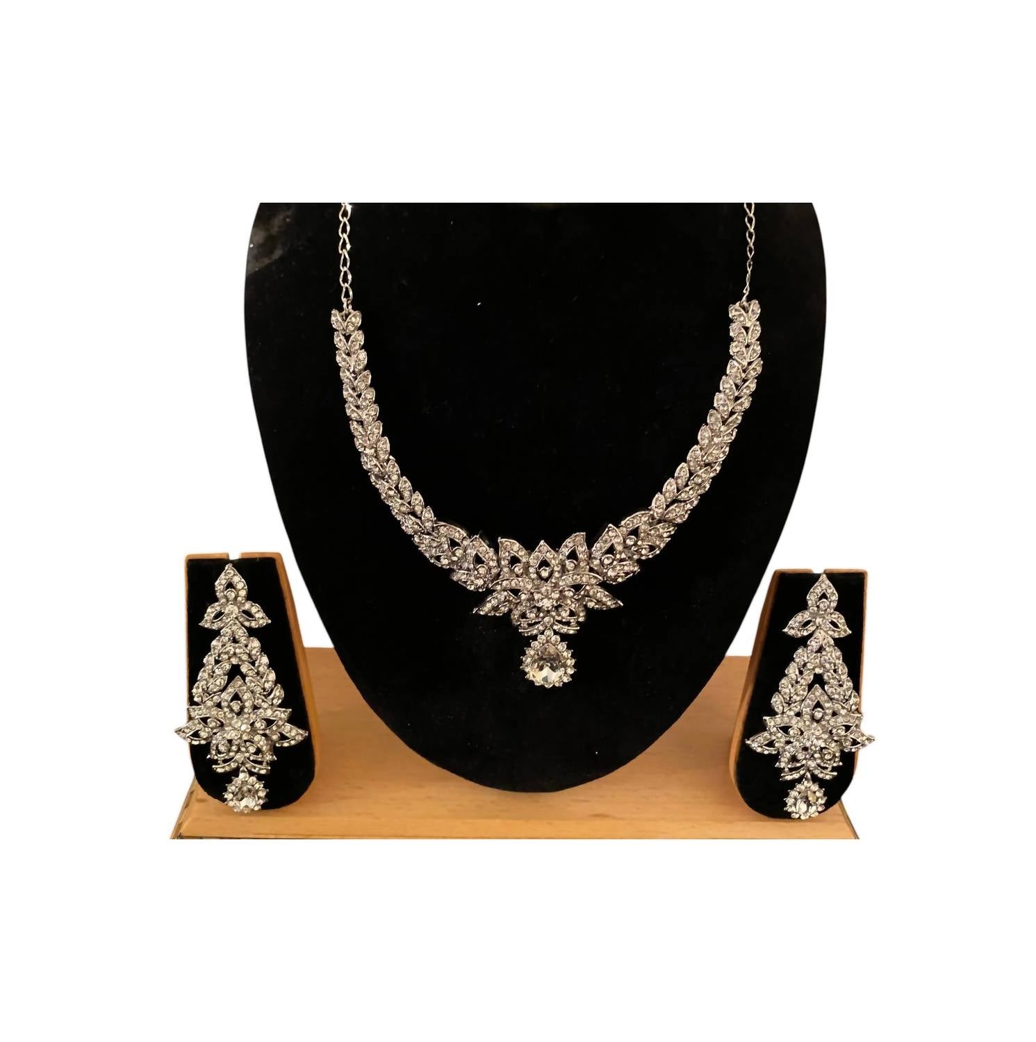 Donna Vinci - Women's J156 Necklace And Earrings Jewelry Set