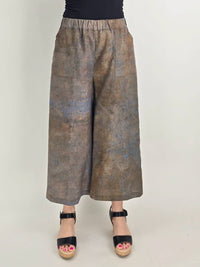 Chalet et ceci Bonnie Wide Leg Pants in brown - women's pants - detail view