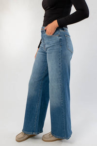 Cello - Weekend Weather High Rise Wide Leg Jean