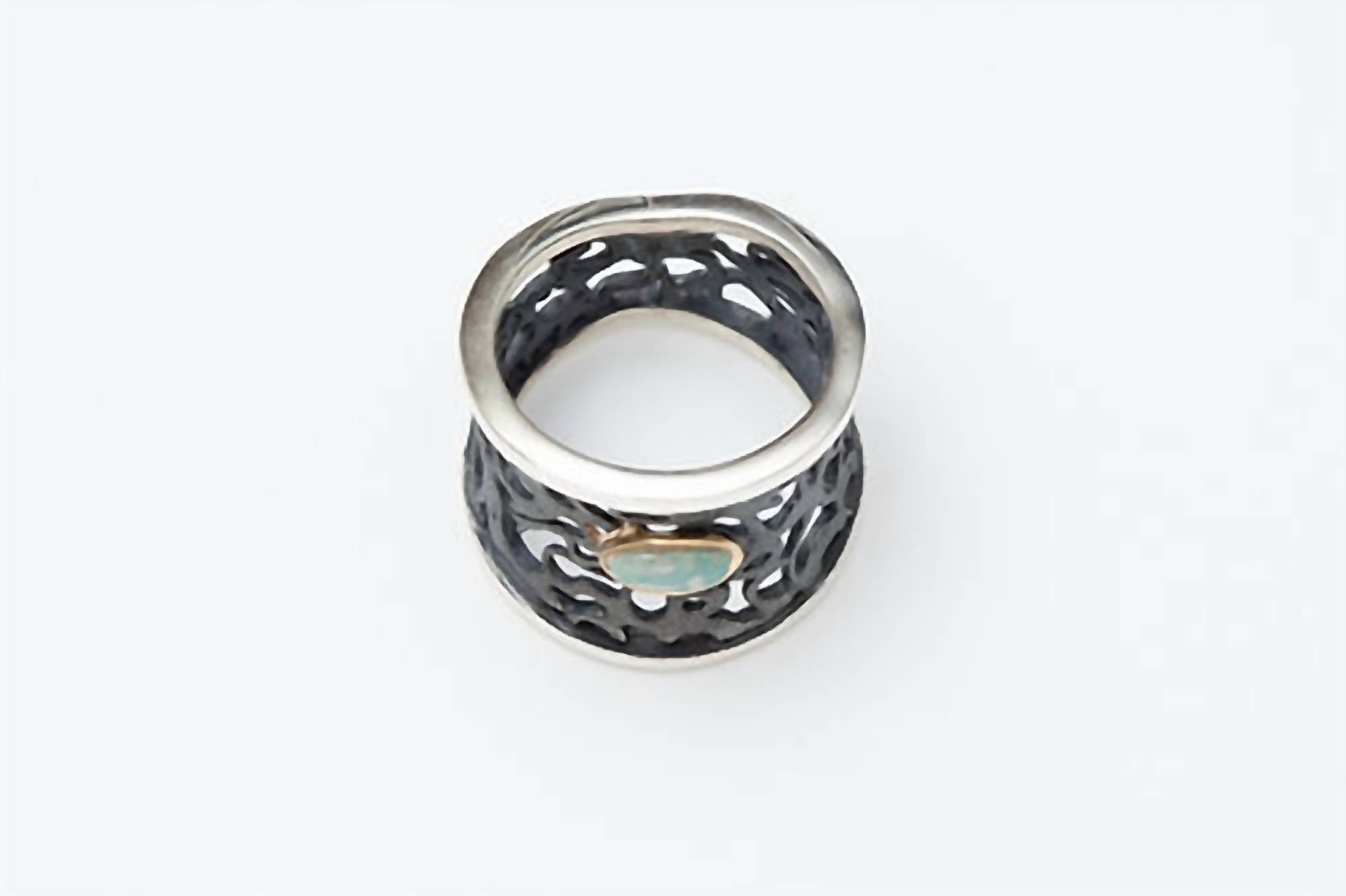Avenue Chic - Women's Lace Ring