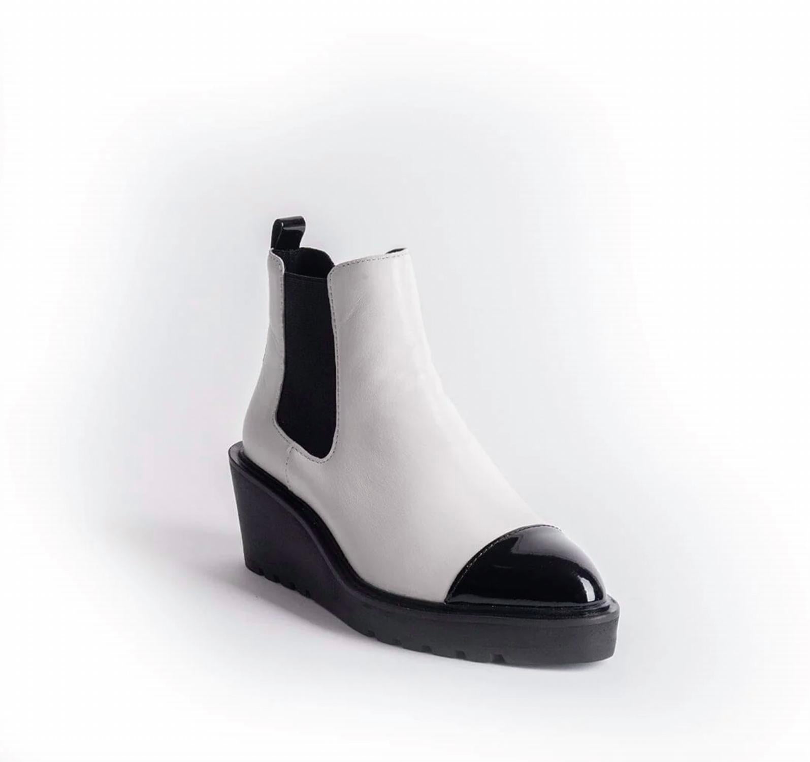 CECELIA NEW YORK Women's Gemmain Boots in black white - women's shoe