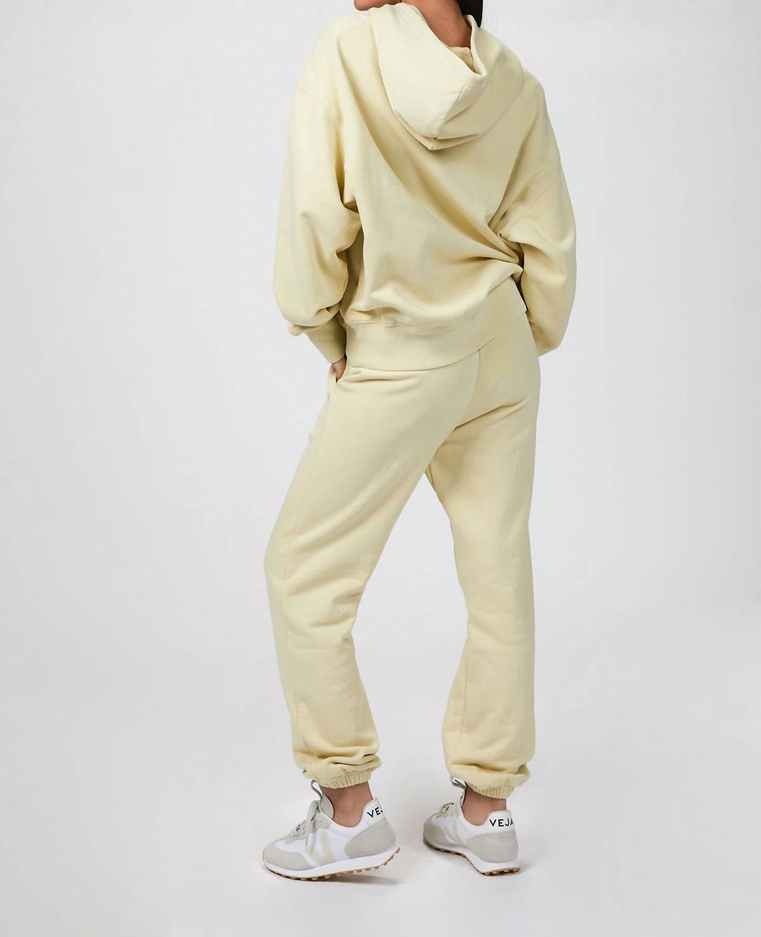 OVERSIZED HOODIE