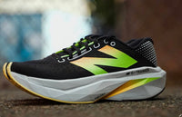 New Balance Women's Supercomp Trainer v3 Shoe in black - women's shoe