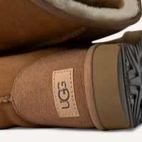 Ugg - Women's Classic Short II Boot