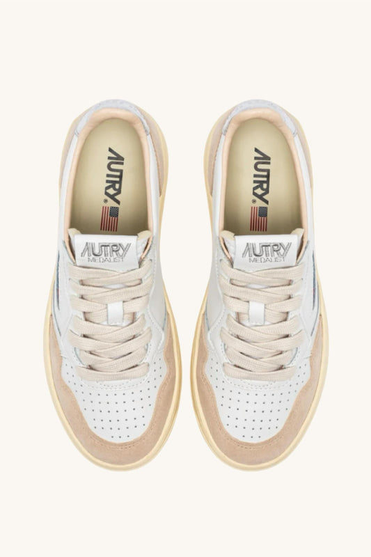 Autry - Women's Medalist Low Sneaker
