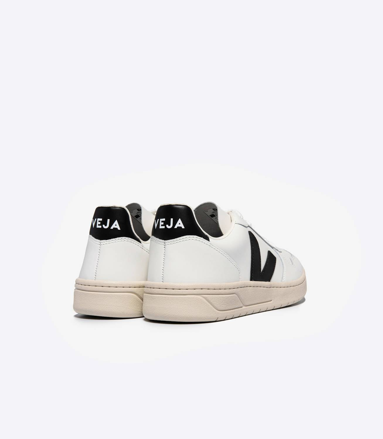 Veja - Unisex V-10 Leather Sneaker Shoe