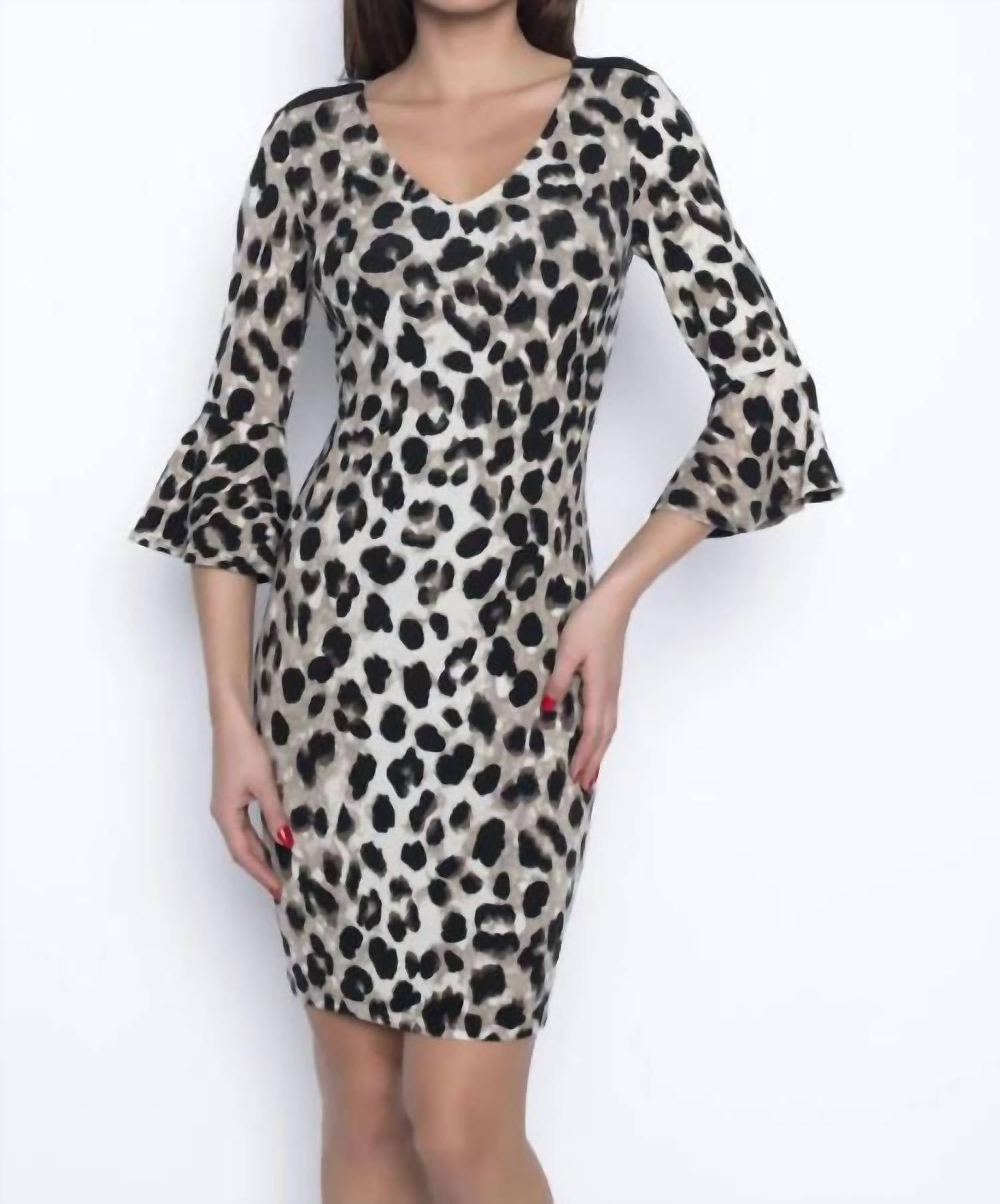 Frank Lyman - Knit V-neck Dress
