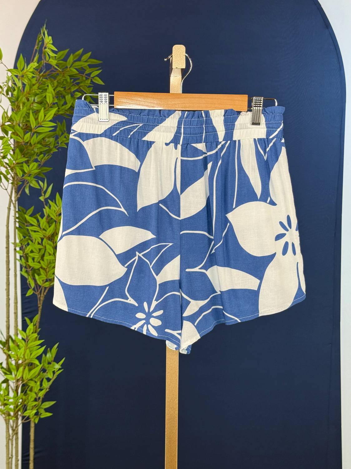 Dex Clothing - Capri Bloom Shorts