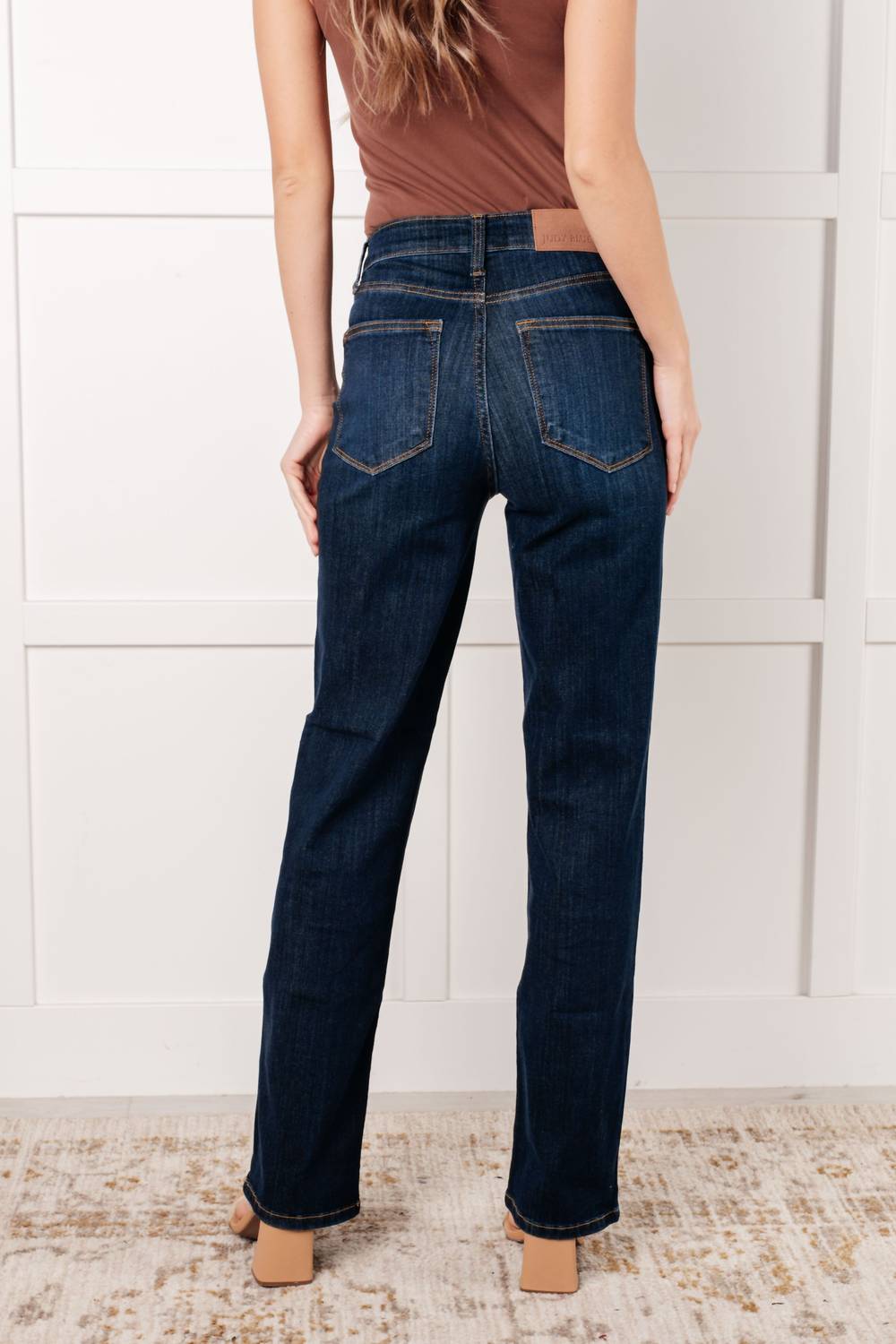 Judy Blue - Classic Straight Leg Non Distressed Jeans