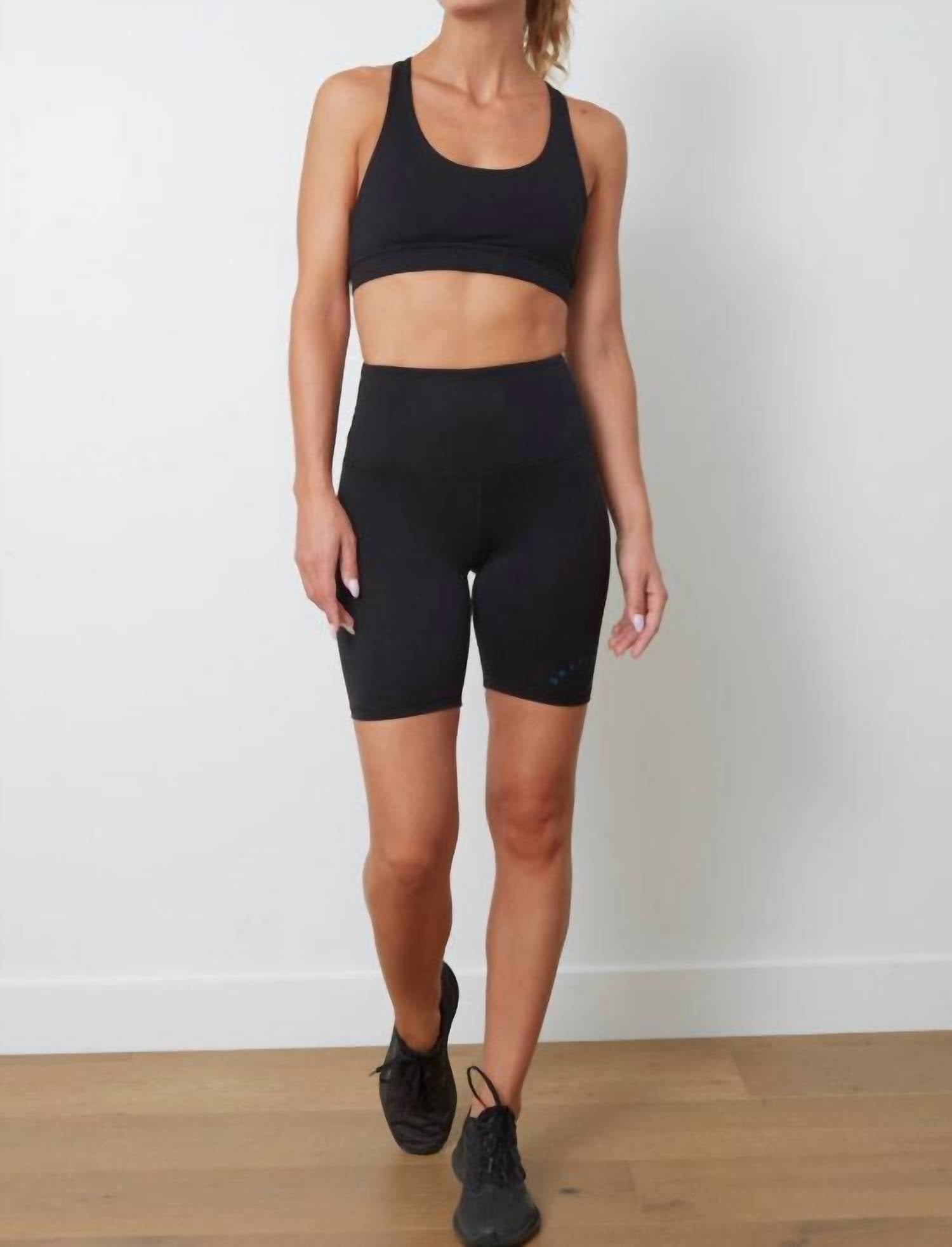 Good Hyouman - Halle Gratitude Sports Bra