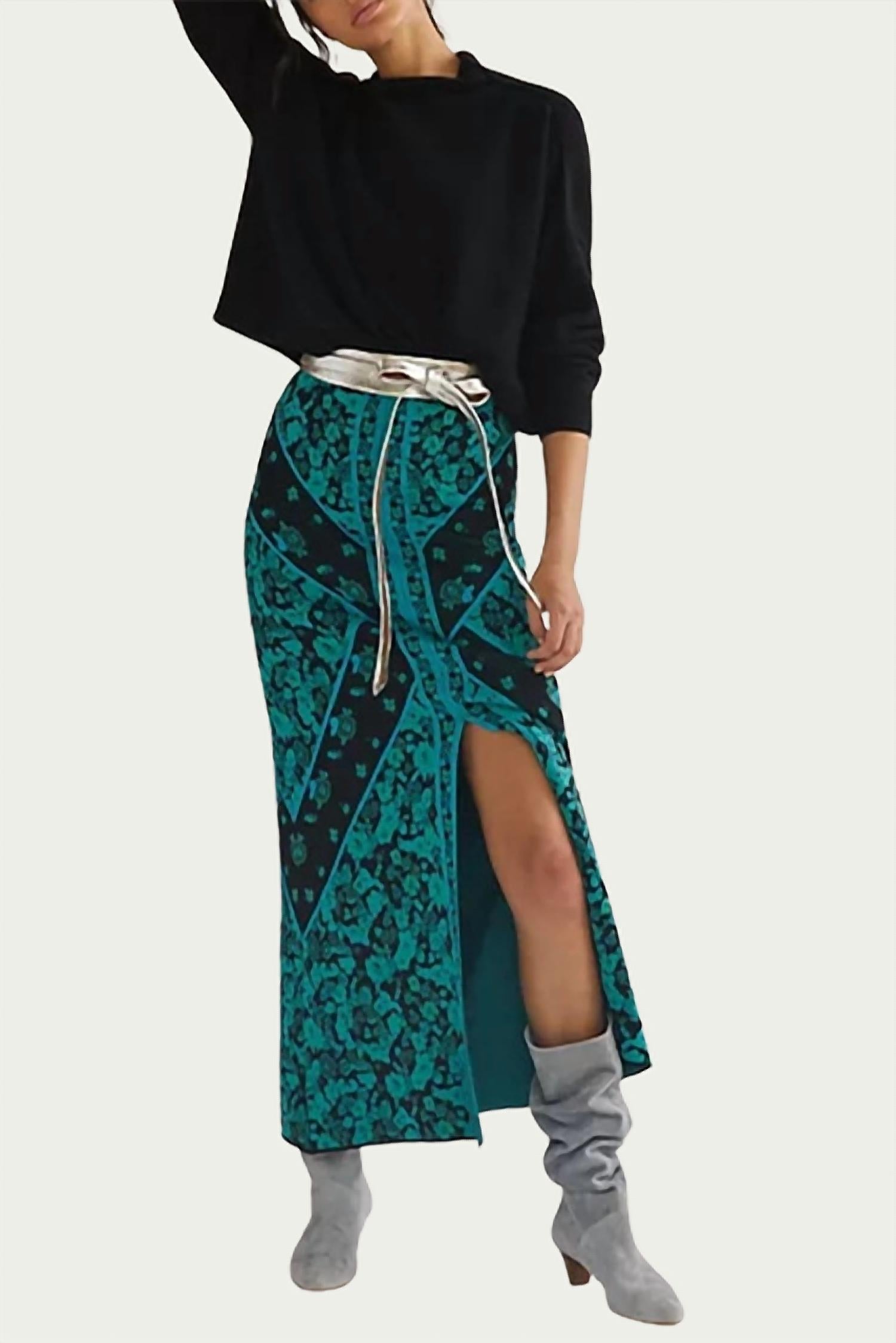 FLORAL KNIT MIDI SKIRT
