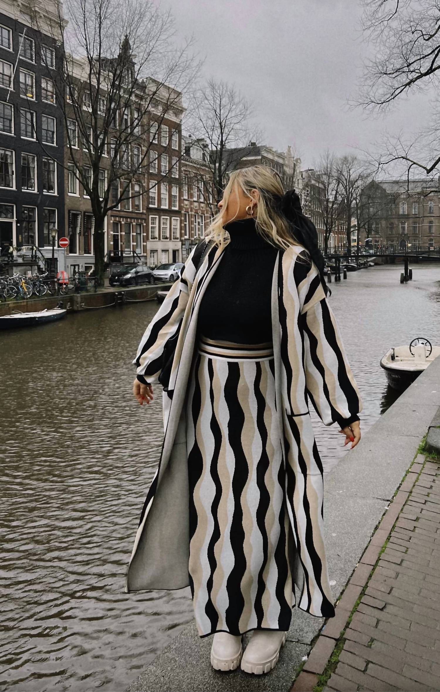 Show Me Your Mumu - Out And About Cardi