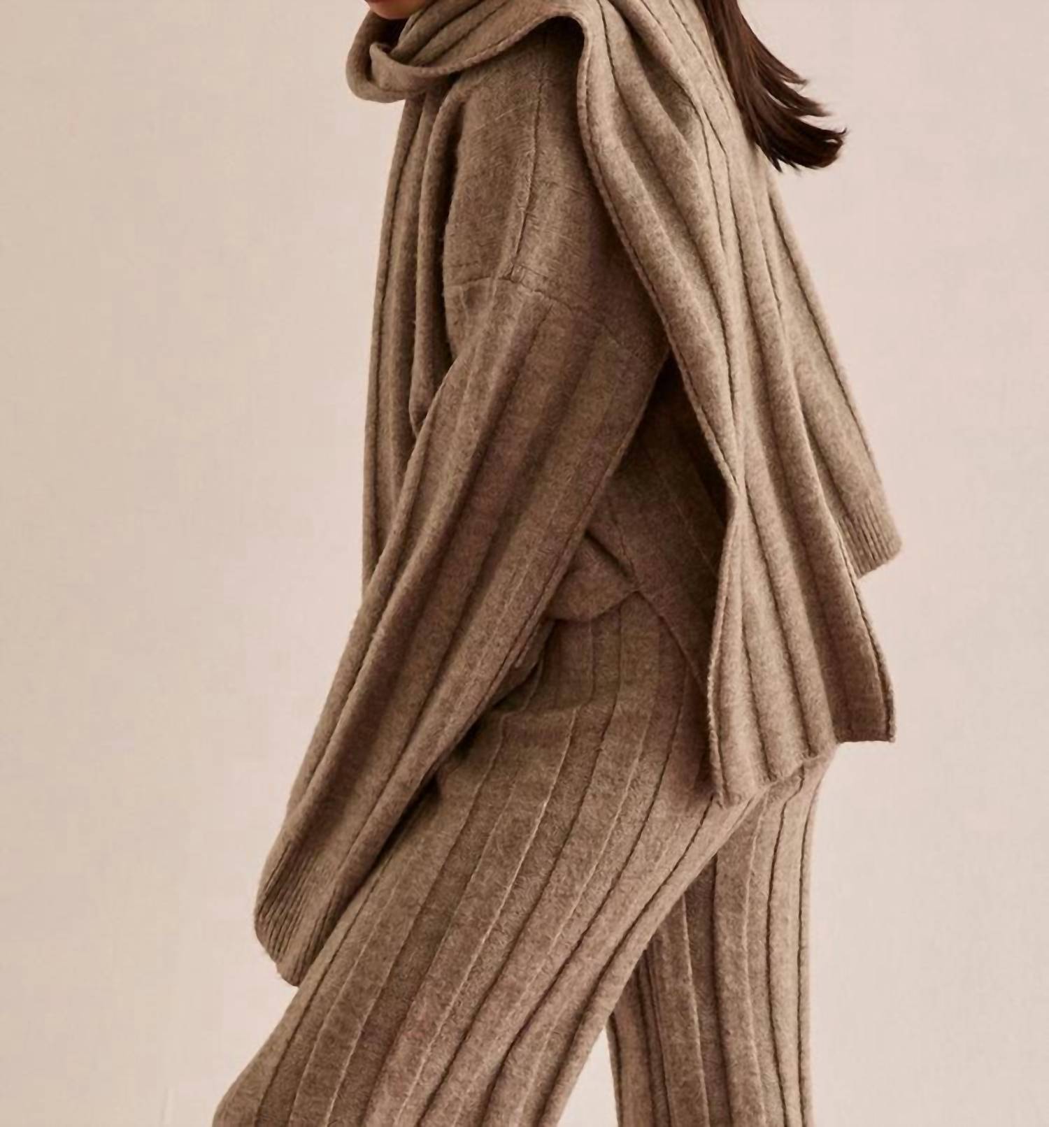 CRESCENT Kenny Ribbed Sweater With Scarf Lounge Set in beige - women's sleepwear - view 5