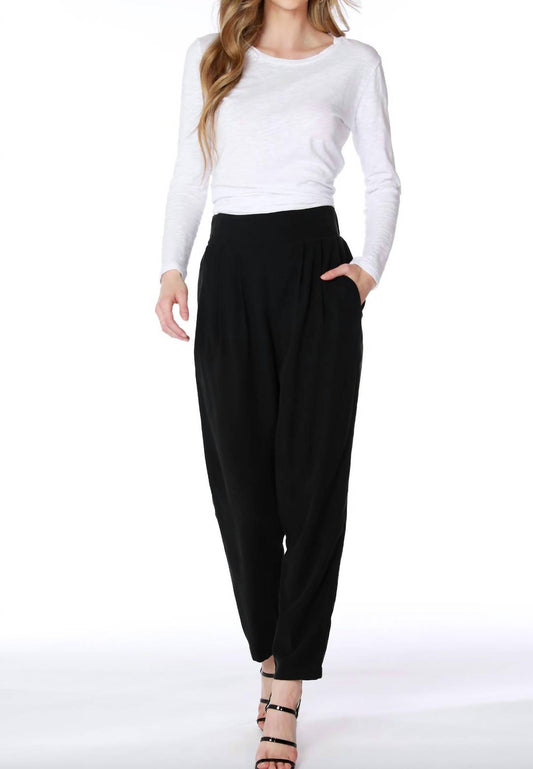 Bobi - Pleated Taper Pants