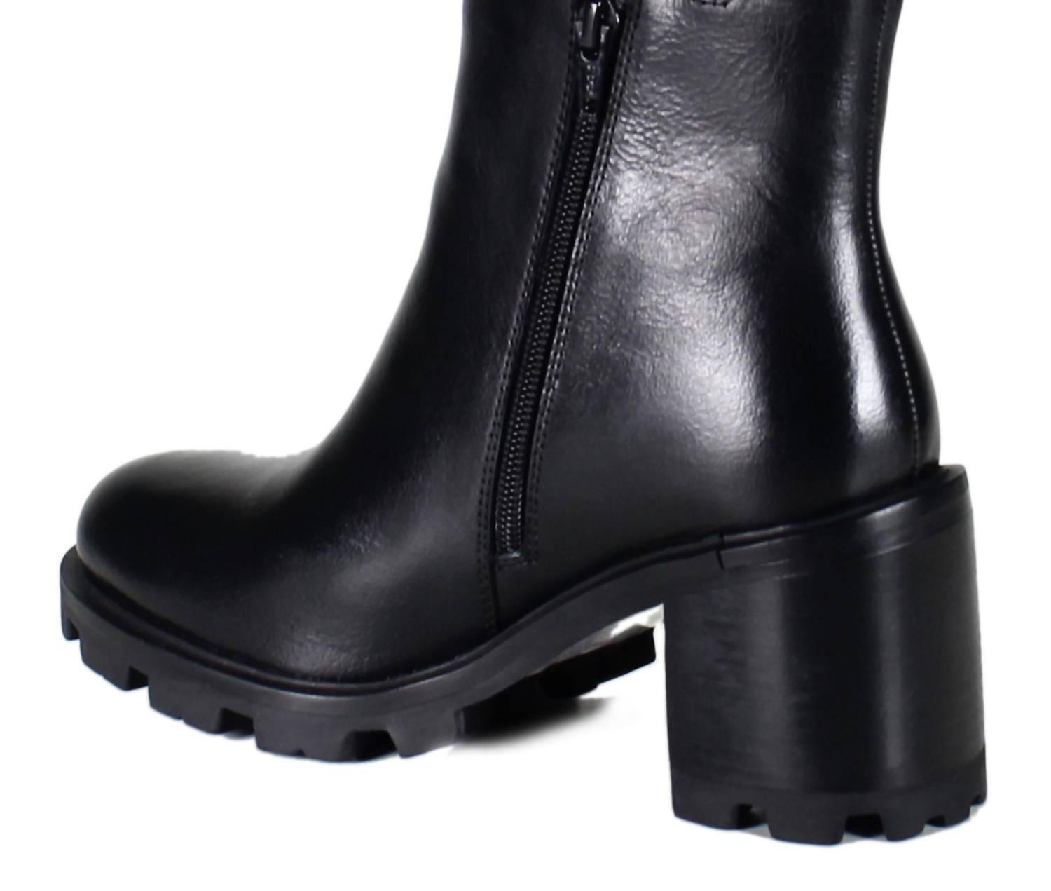 Diba True - Women's Spice Berry Chelsea Boot