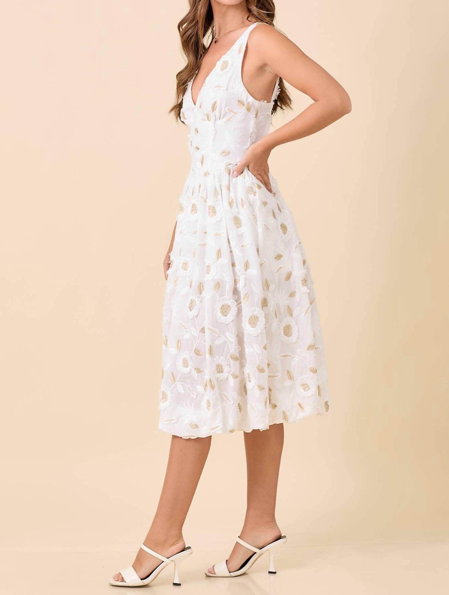 Main Strip - Low V-neck 3d Floral Midi Dress