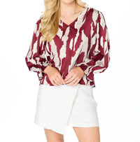 Stewart Simmons - Abstract Three-quarter Sleeve Top