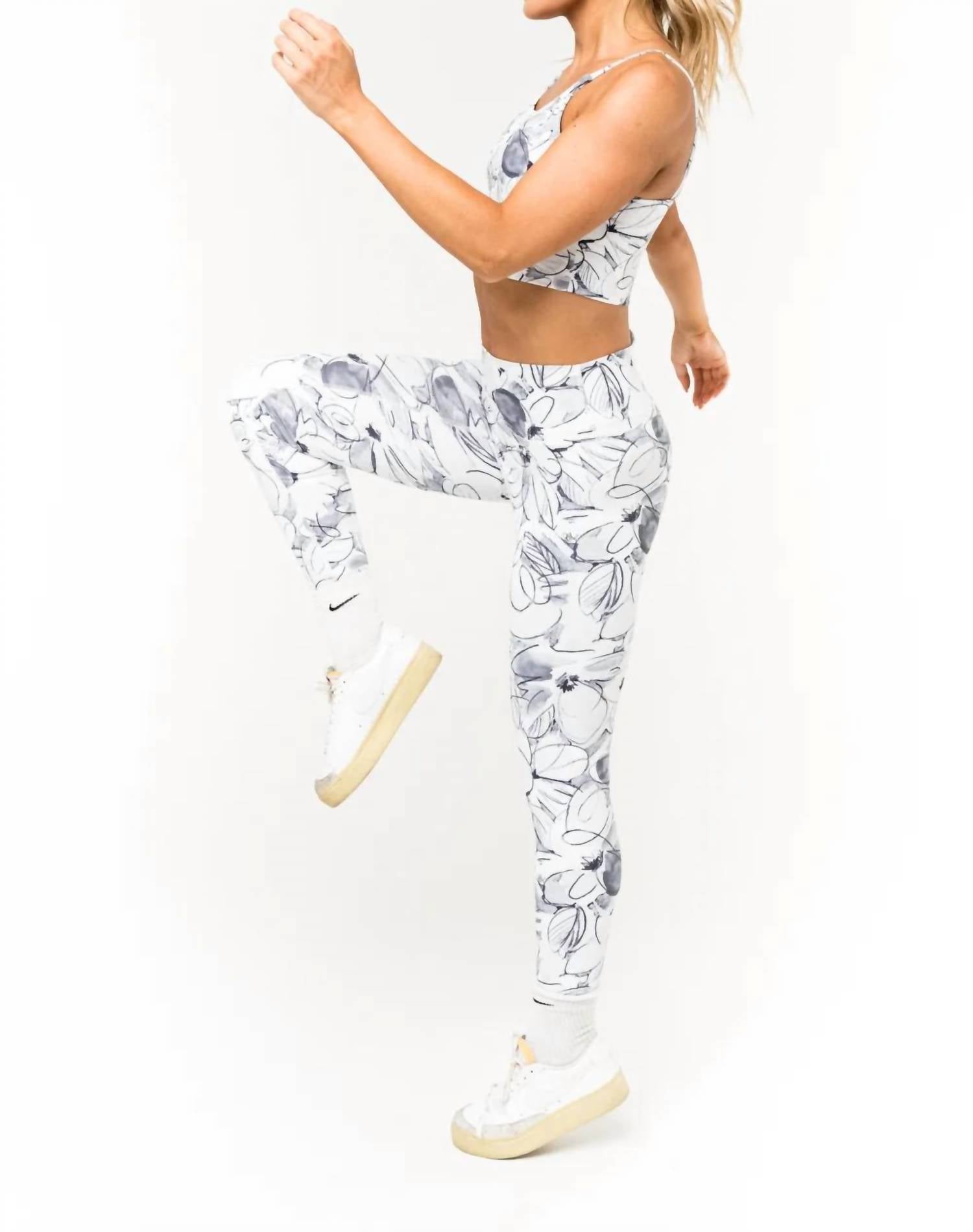 Lovlei - Sleek Leggings