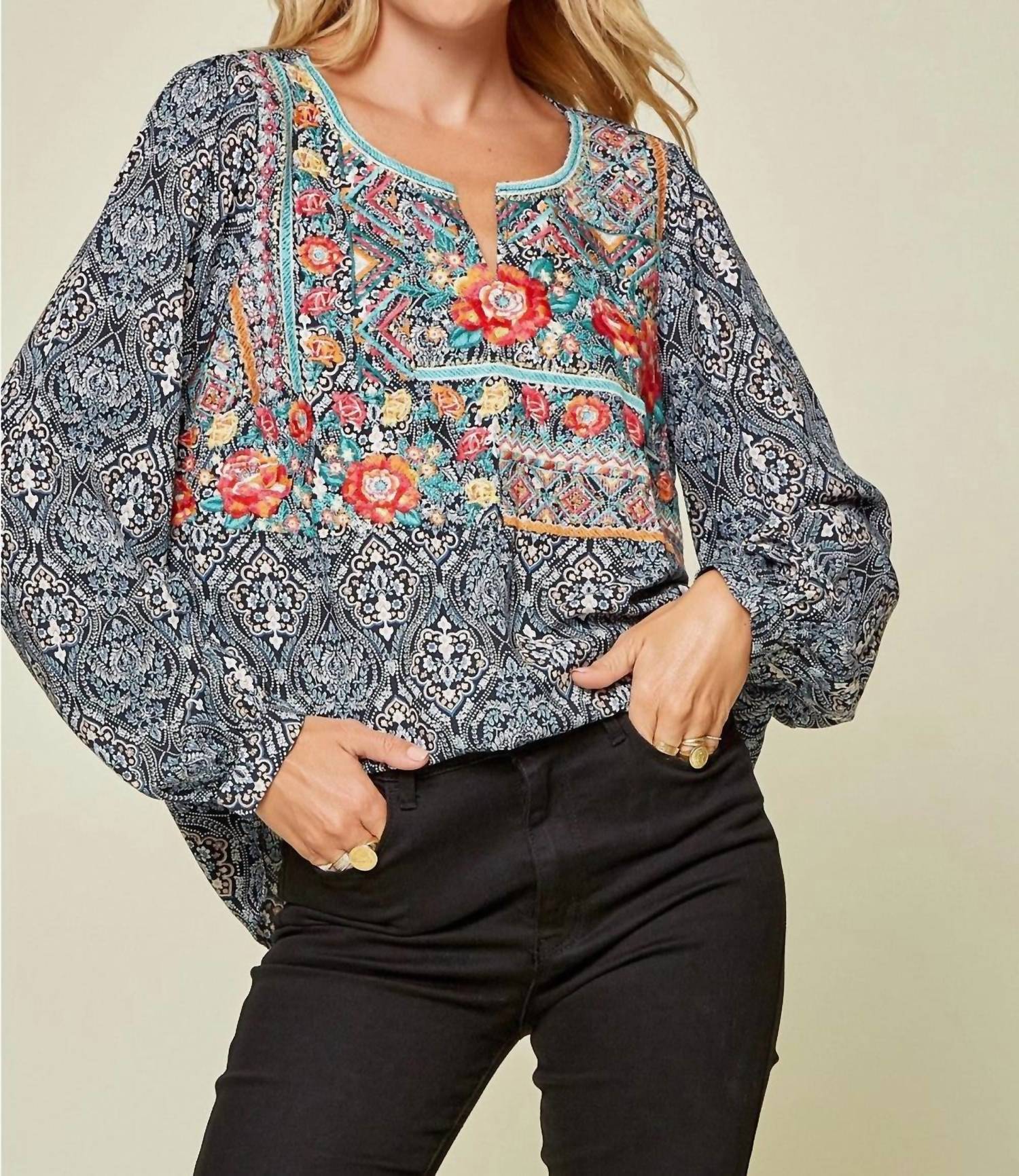 Andree By Unit - Floral Embroidered Blouse