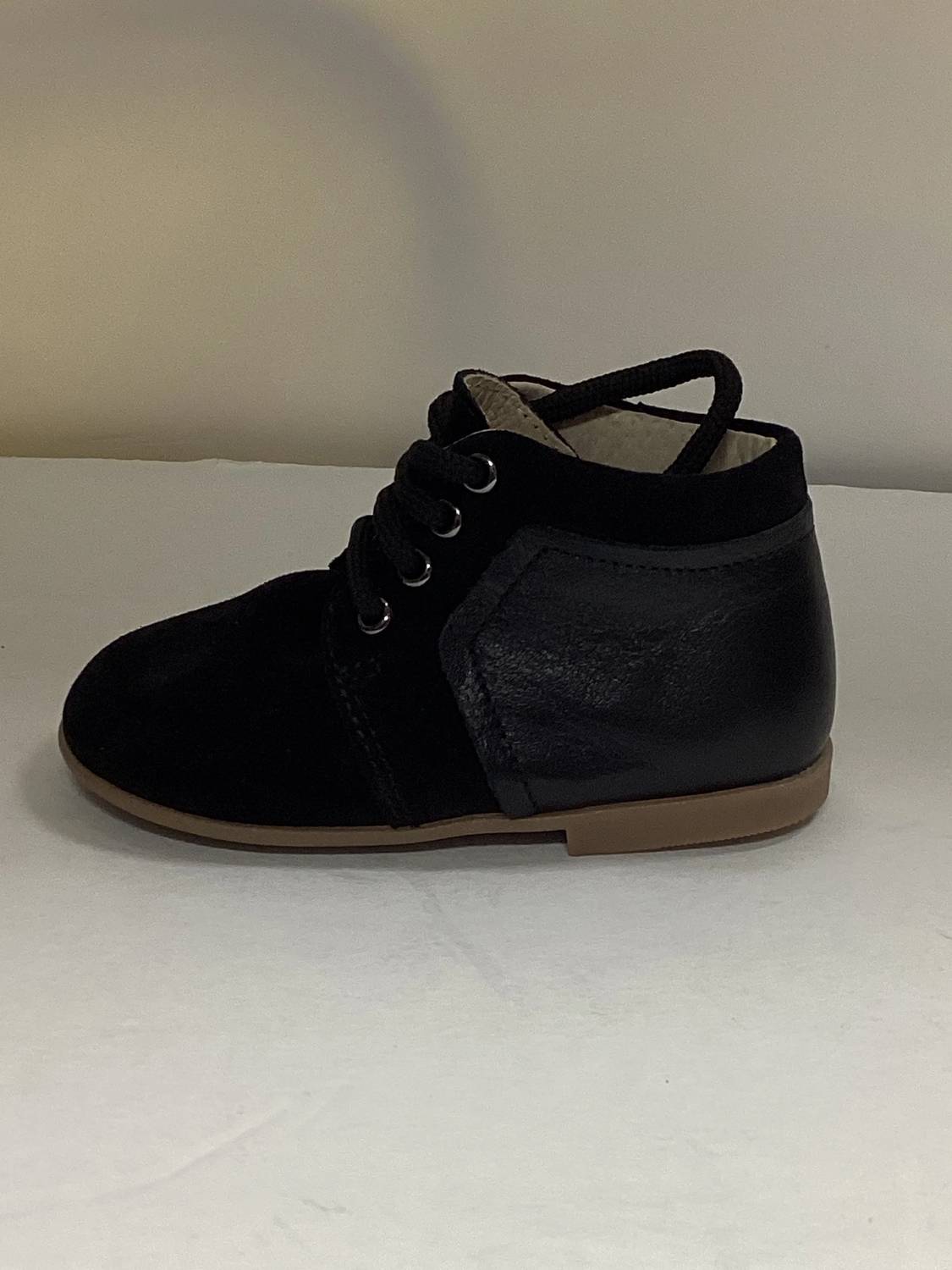 Boutaccelli - Baby's Pete Lace Booties