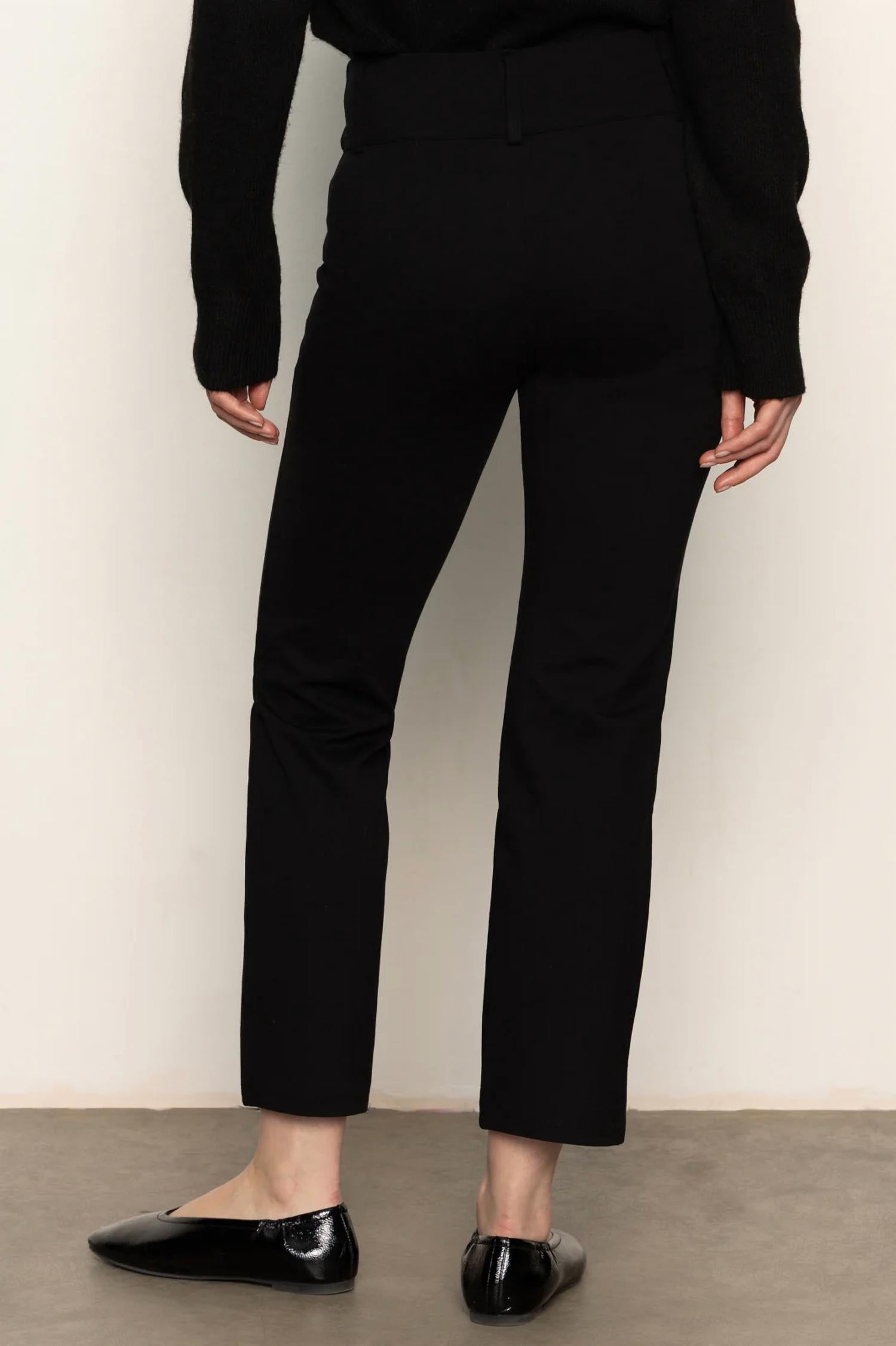 Sanctuary 90's Straight Legging Pants in black - women's pants - detail view