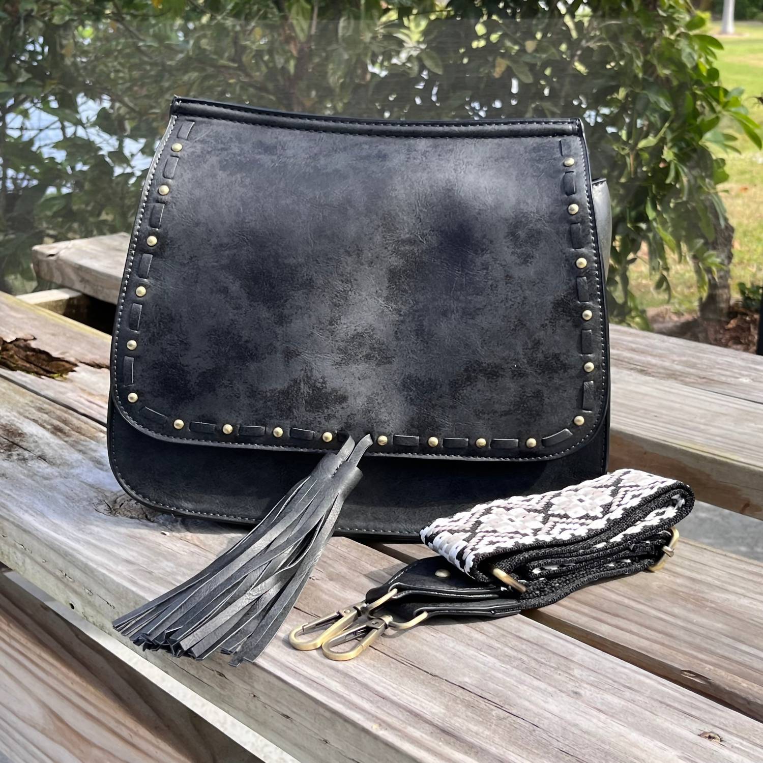 Jen & Co. - The Bailey Crossbody Bag