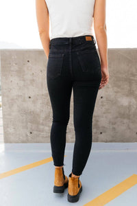 Judy Blue - Into The Wild Distressed Skinny Jeans