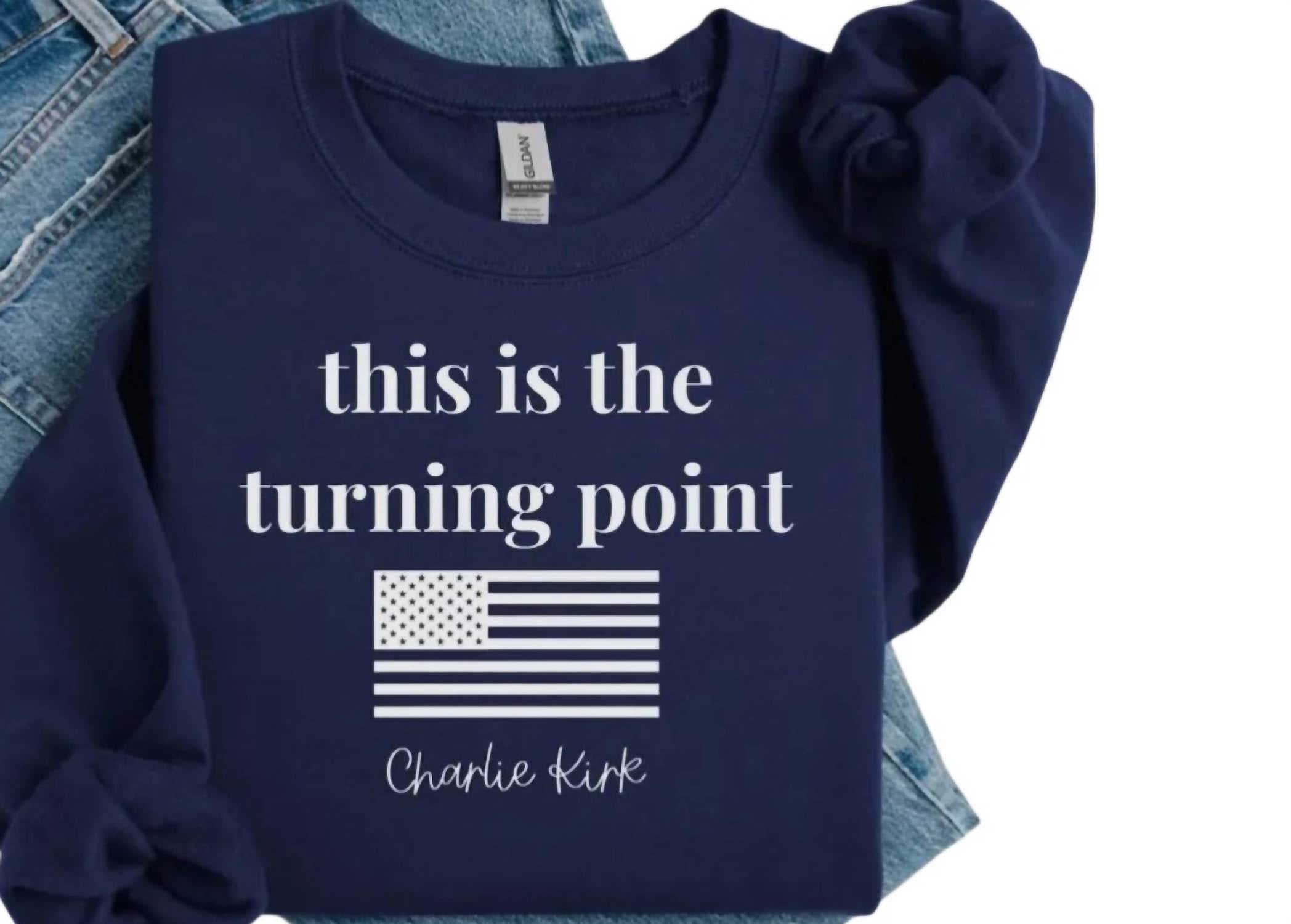 Gildan - Women's Turning Point Sweatshirt