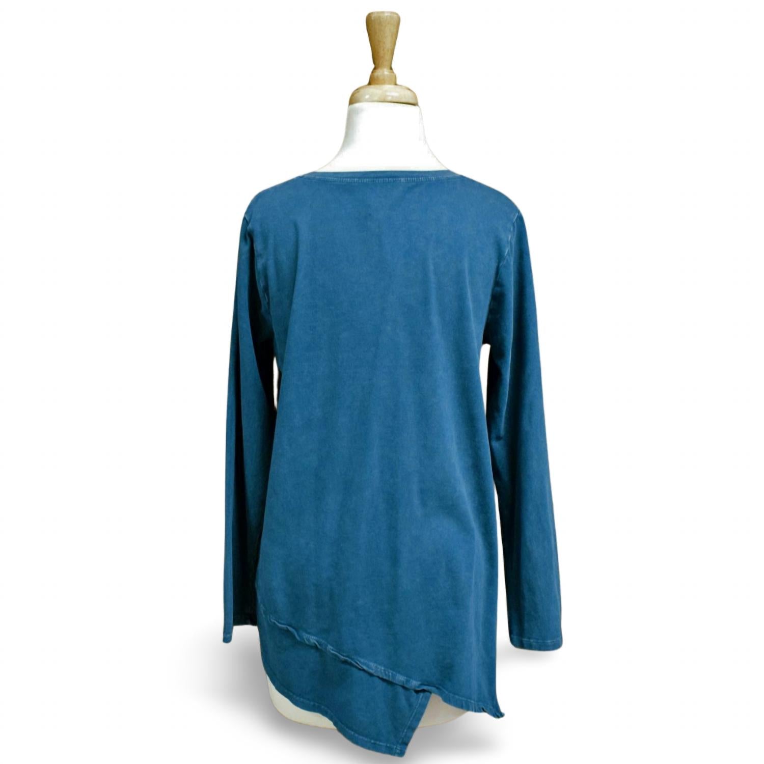 Inoah - Women's V-neck Top