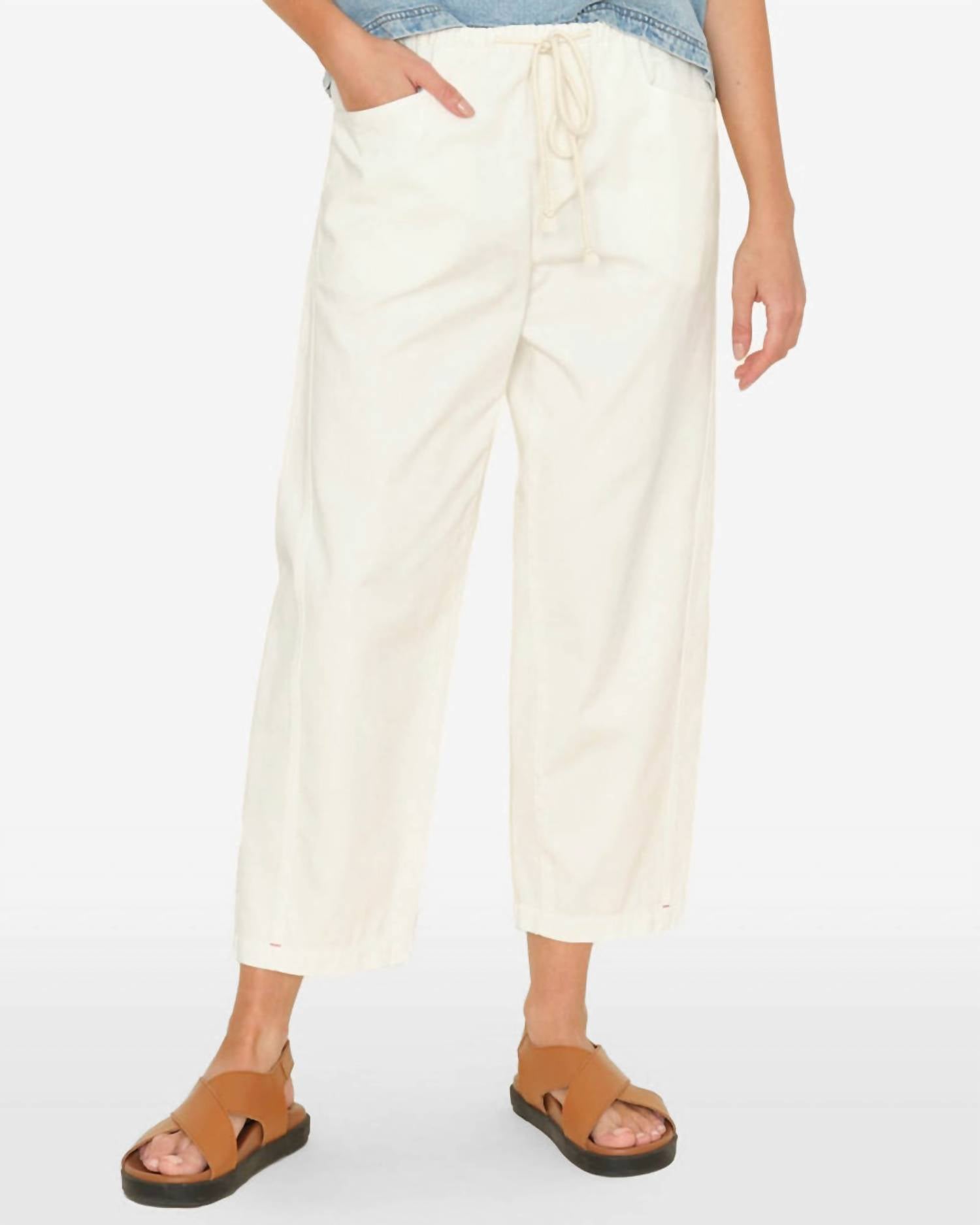 Xirena - Baxter Pull On Barrel Leg Pant
