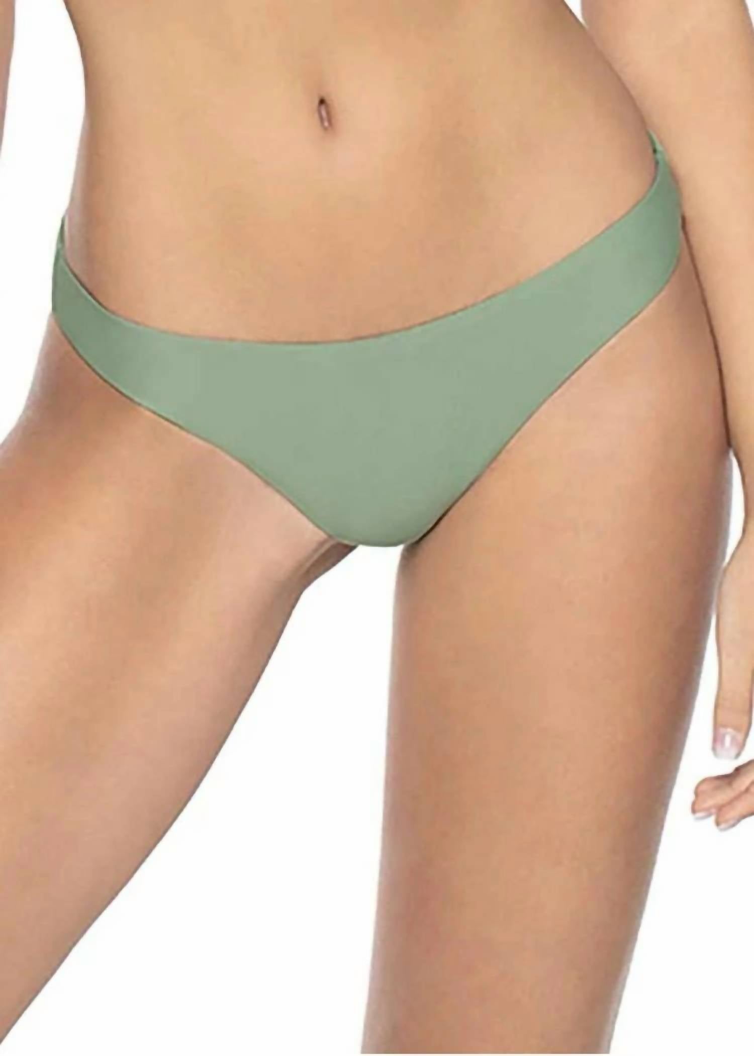 Pily Q - Isla Bikini Bottom