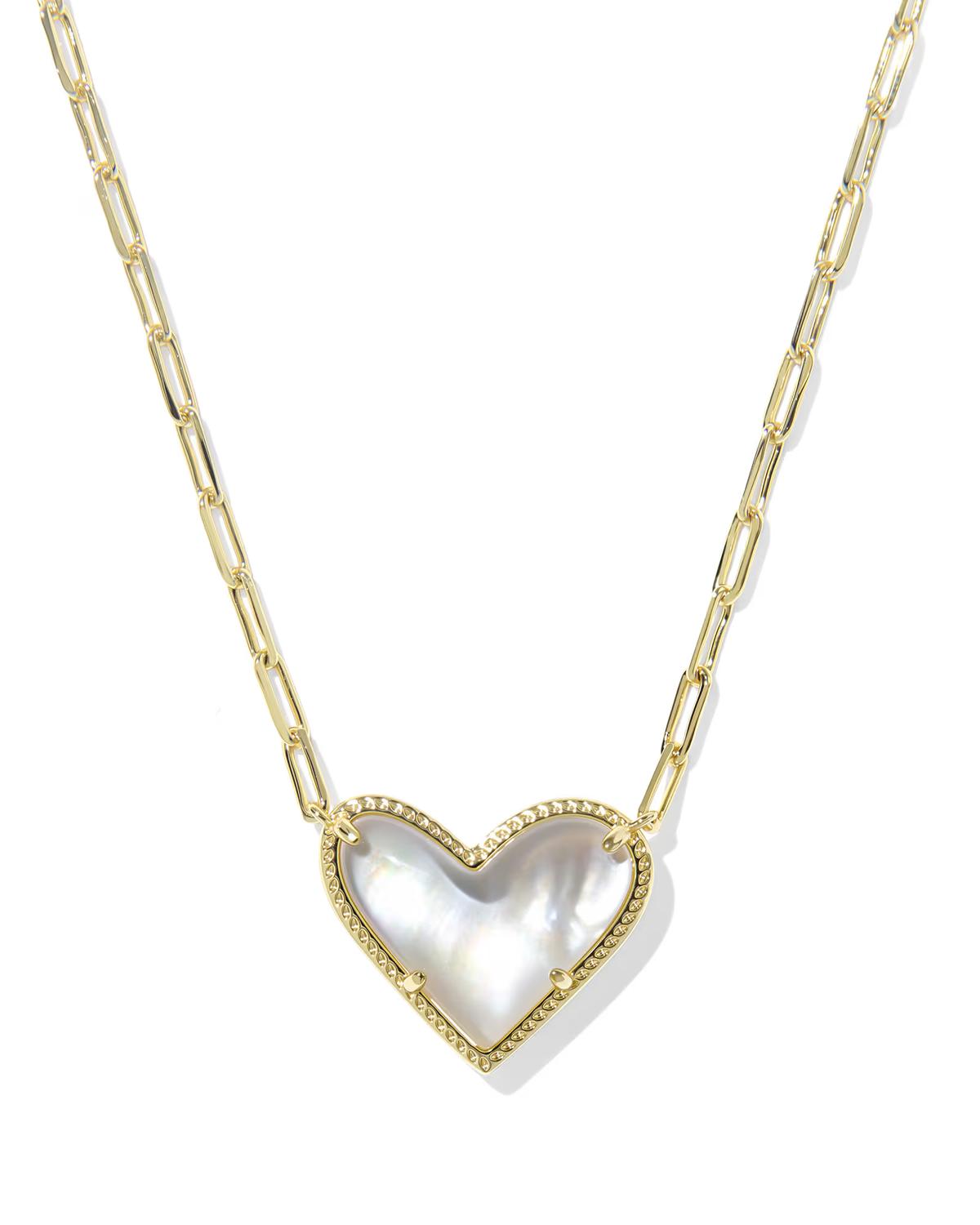 Kendra Scott - Women's Ari Heart Statement Short Pendant Necklace