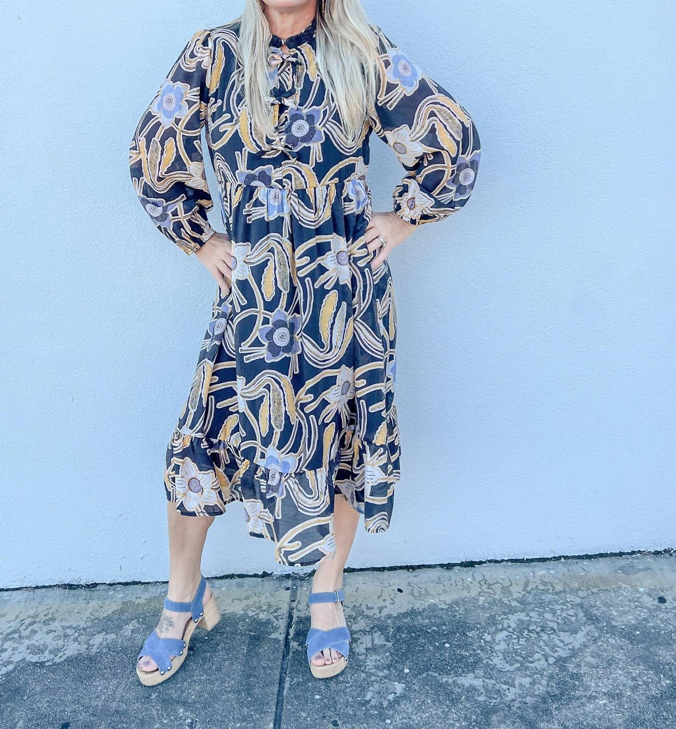 Jodifl - Somewhere Out There Floral Print Midi Dress