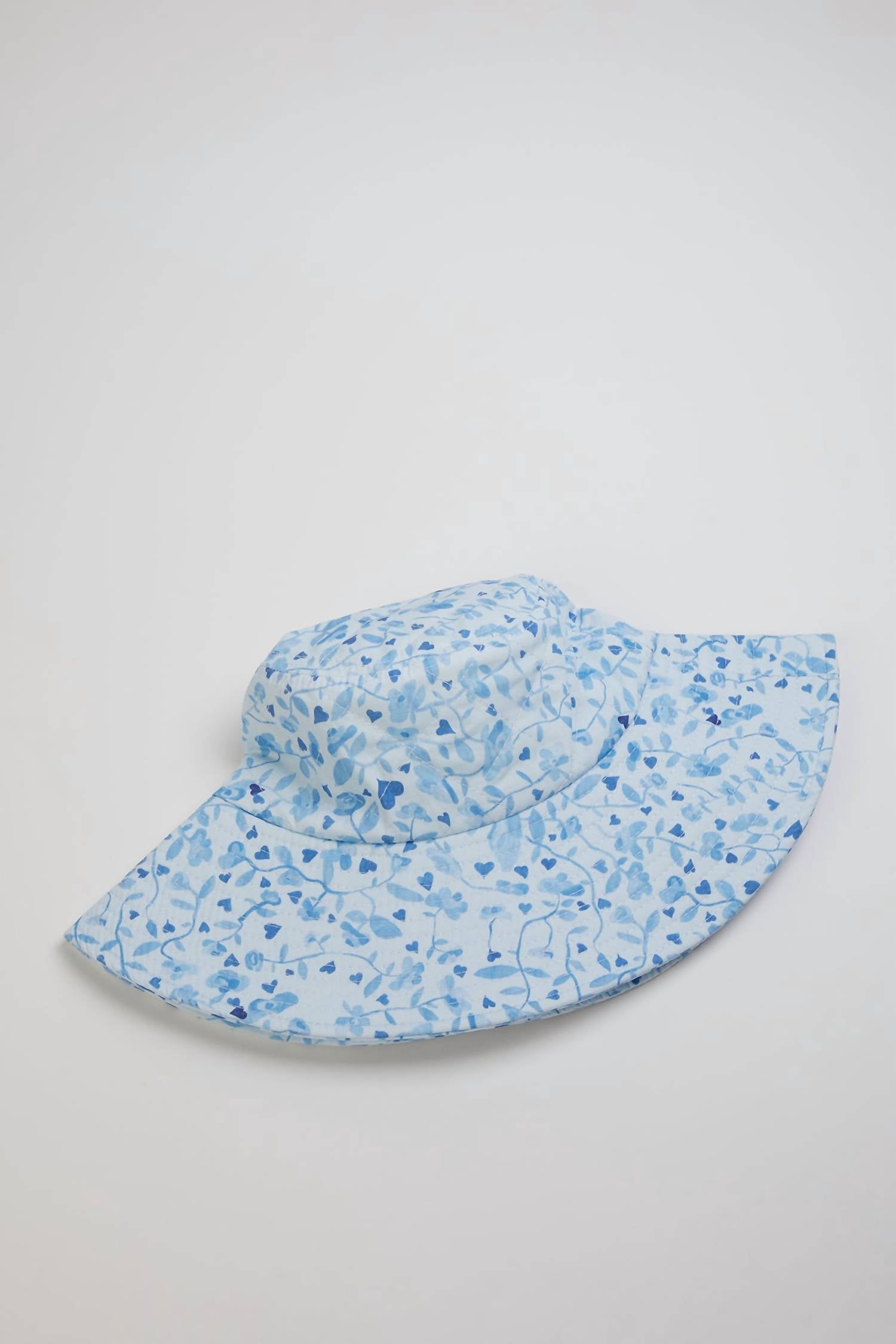 KUMO HAT