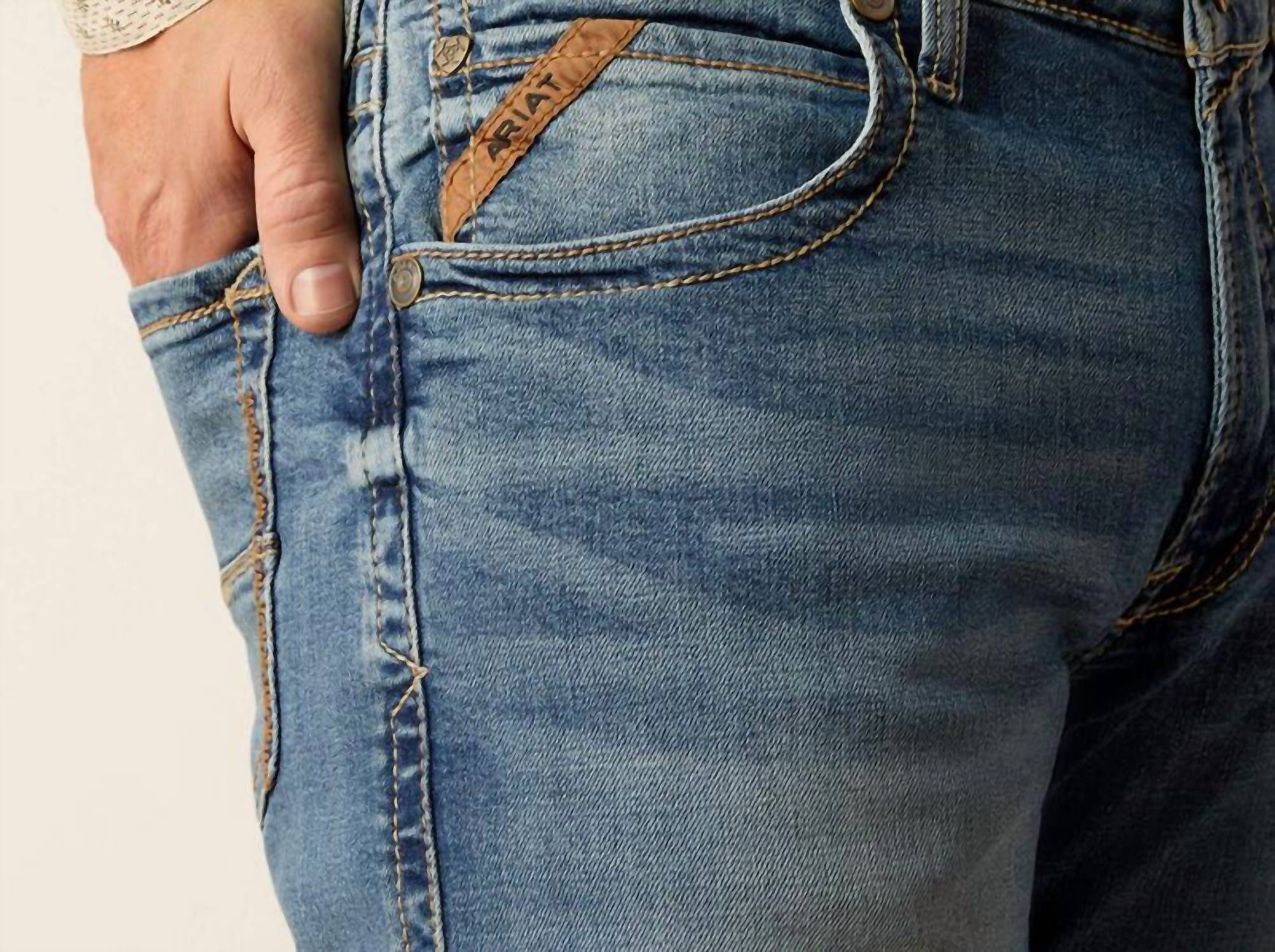 Ariat - M5 Straight Redmond Jeans