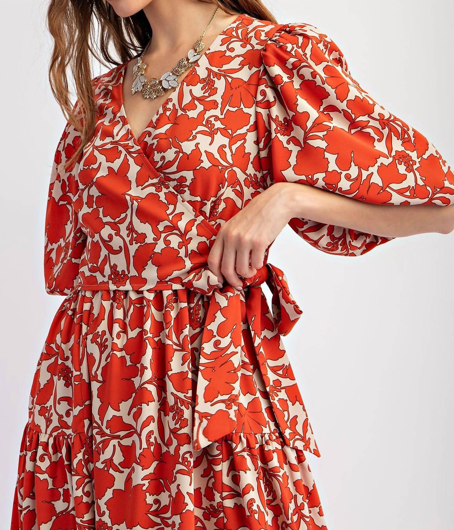 Easel - Floral Printed Sophia Twill Surplus Midi Dress