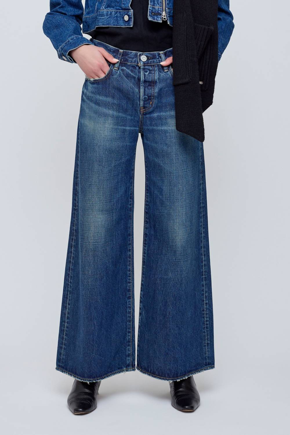 Moussy Mcdavid Straight Baggy Jeans in dark blue - women's jeans