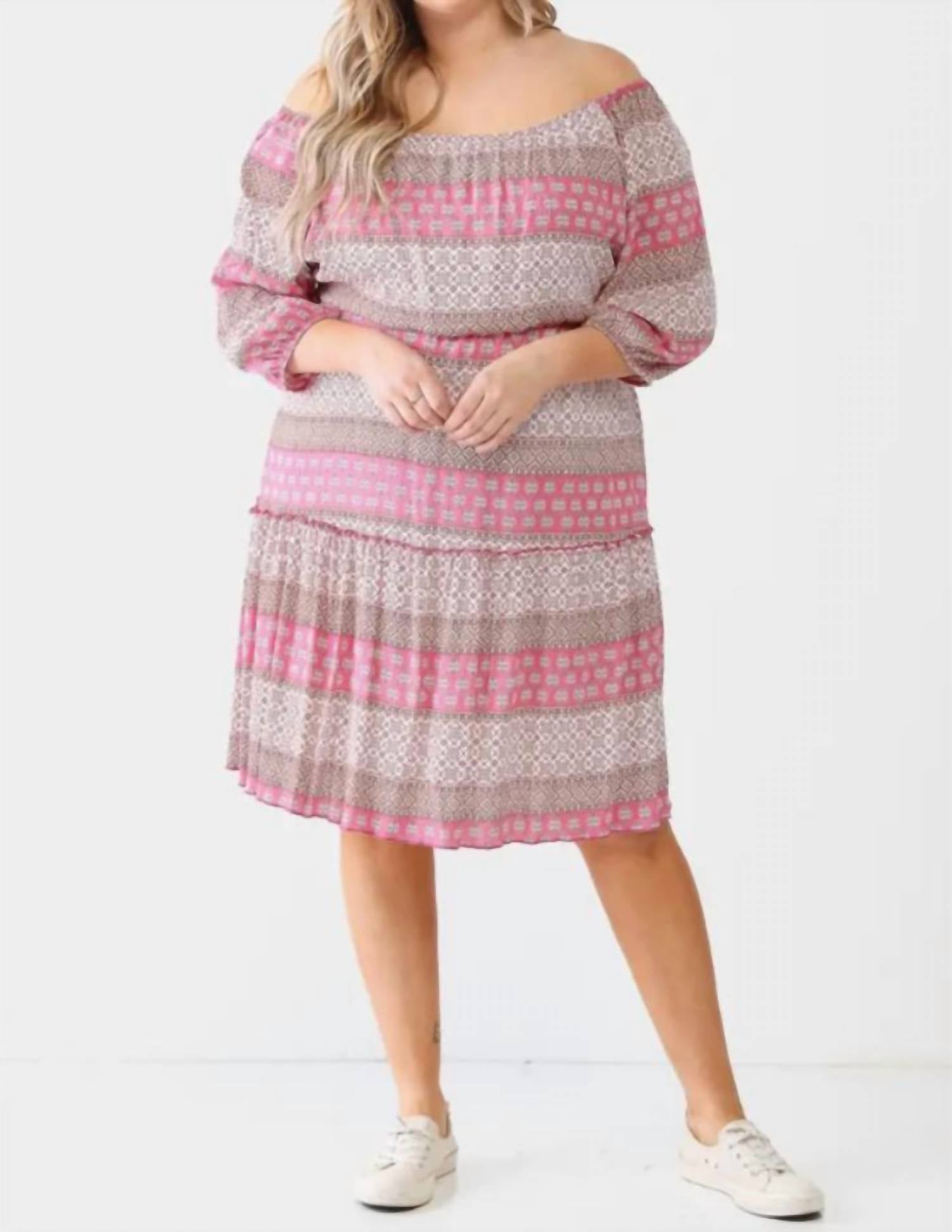 Janette Plus - Ruffle Flare Hem Midi Dress - Plus