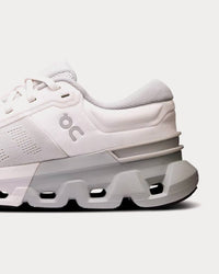 On - Women's Cloudflyer 5 Running Shoes