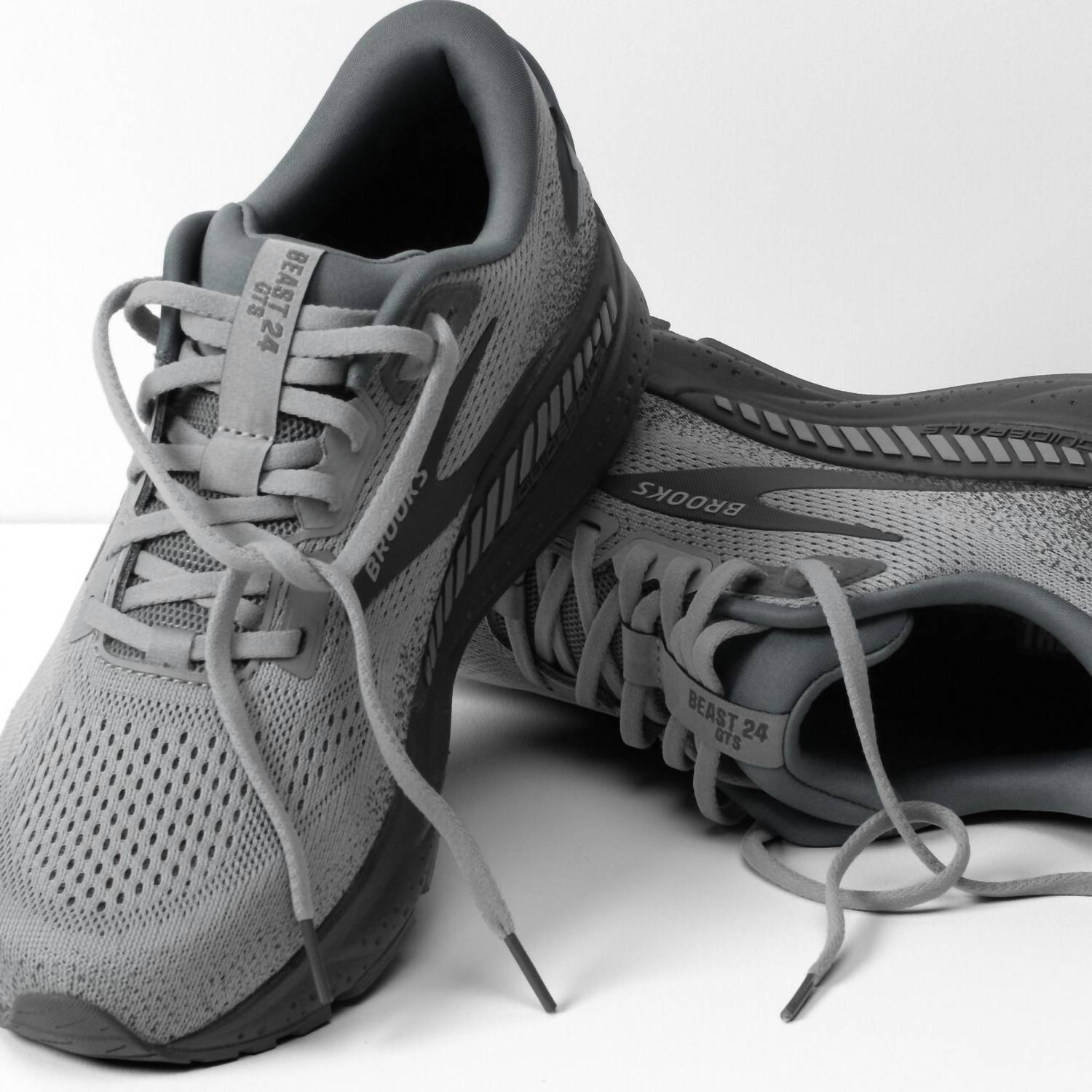 Brooks - Men's Beast Gts 24 Shoes